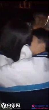 帅哥强吻女生视频,帅哥强吻女生,甜蜜画面引网友热议